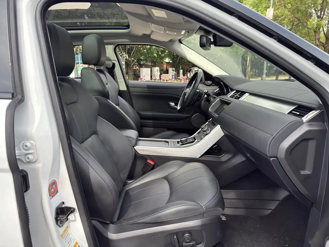 Land Rover Range Rover Evoque 2018 240PS SE Smart Edition фото 18