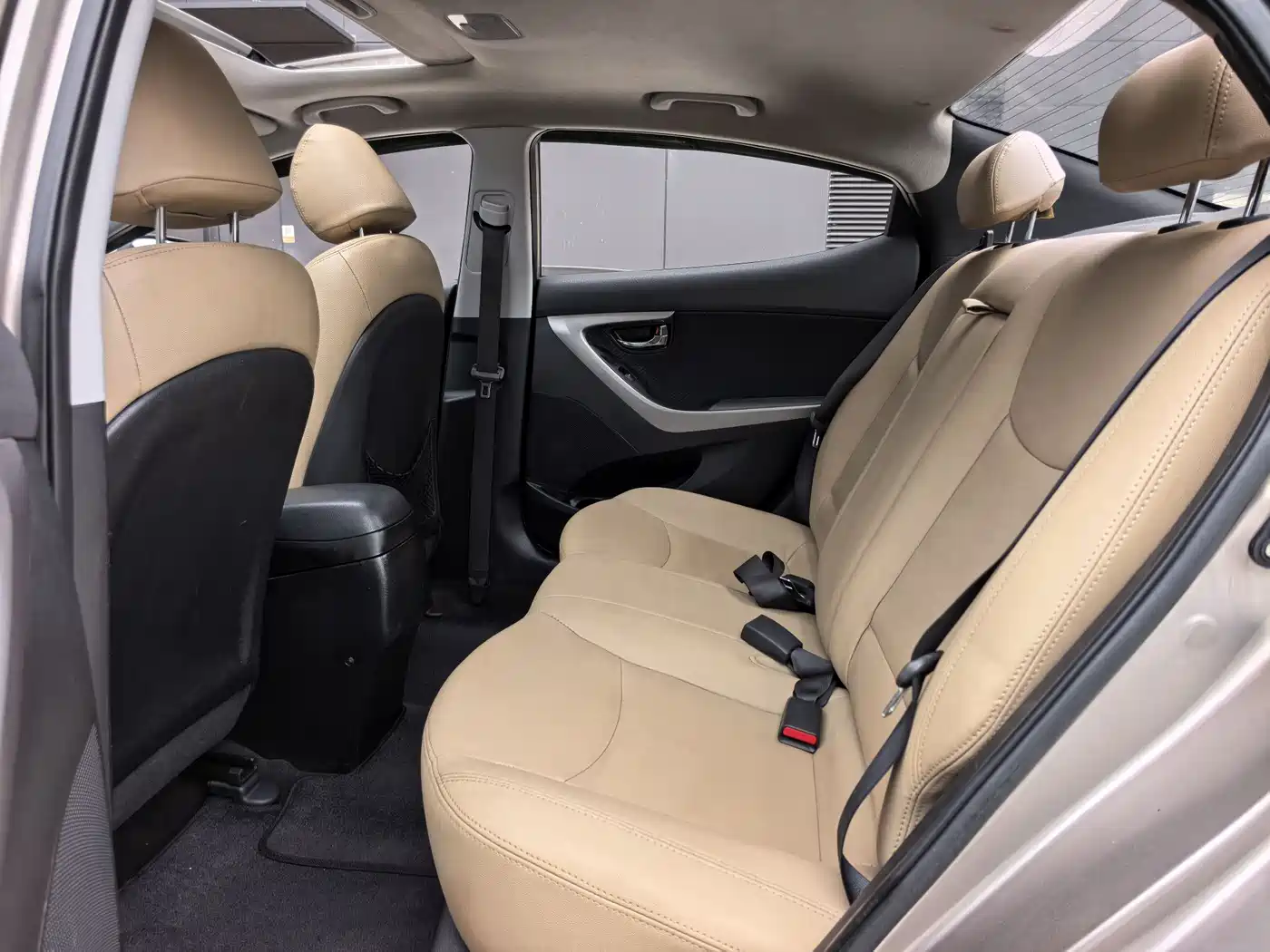 Hyundai Langdong 2013 1.6L Automatic Leading фото 7