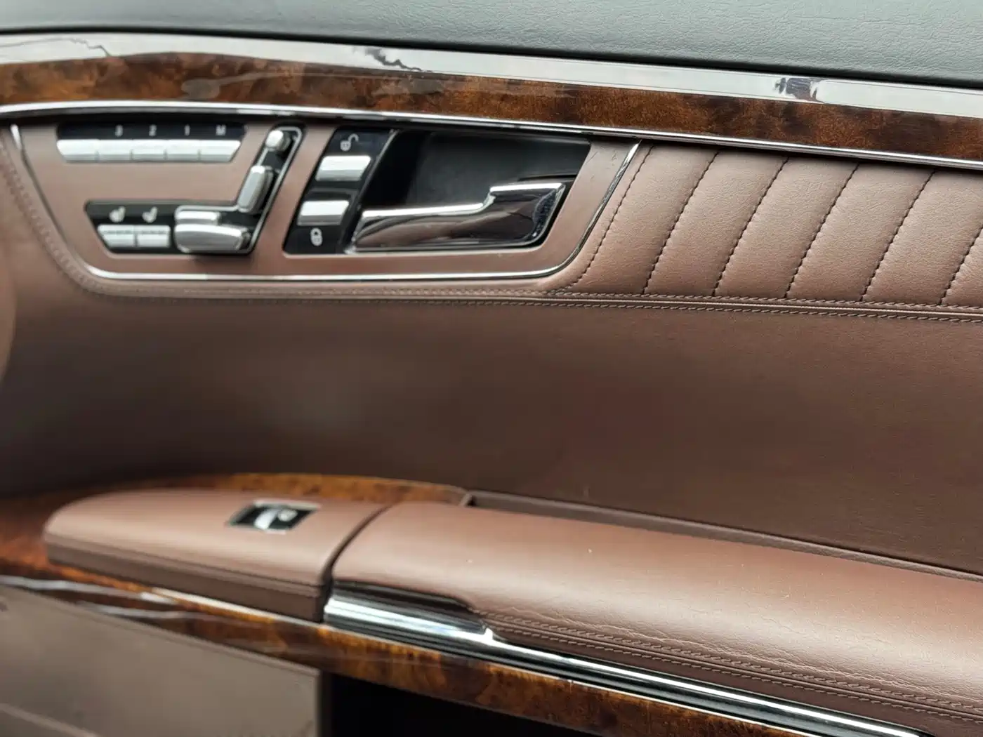 Mercedes-Benz S-Class 2010 S 600 L фото 27
