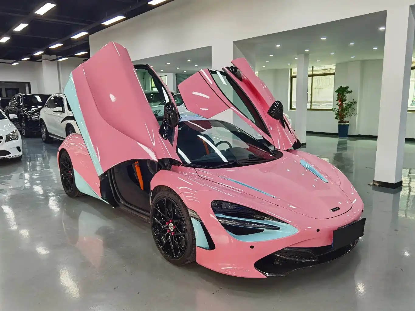 MCLAREN 720S