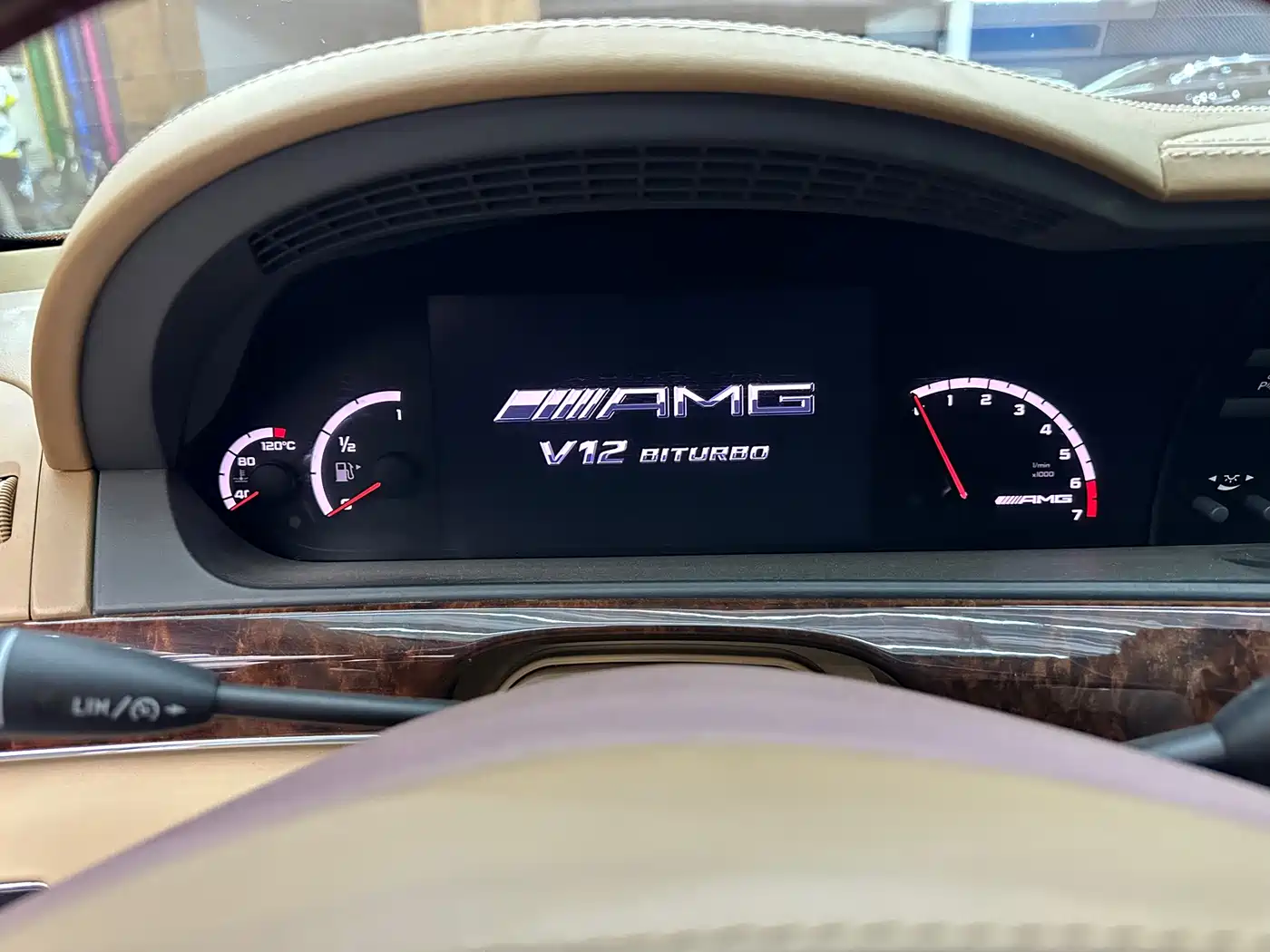 Mercedes-Benz S-Class AMG 2010 AMG S 65 фото 15