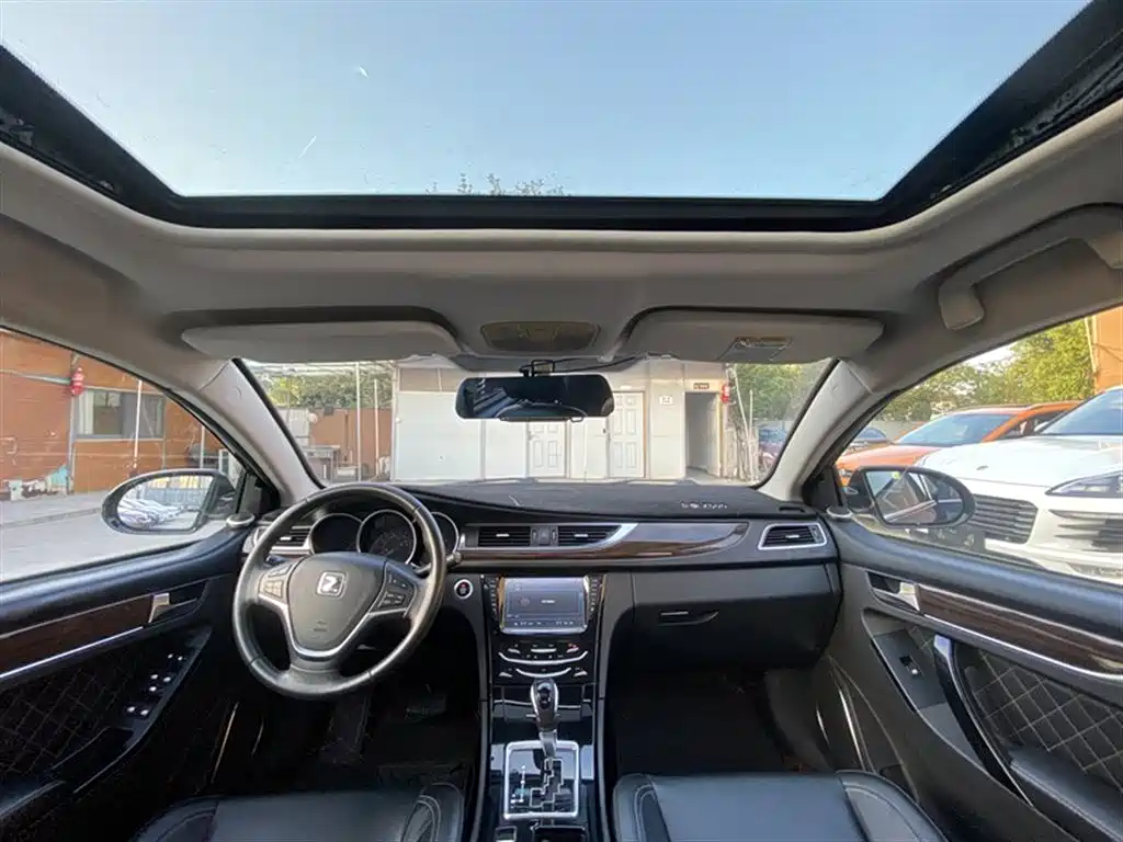 Zotye Z500 2015 2015 1.5T CVT Premium