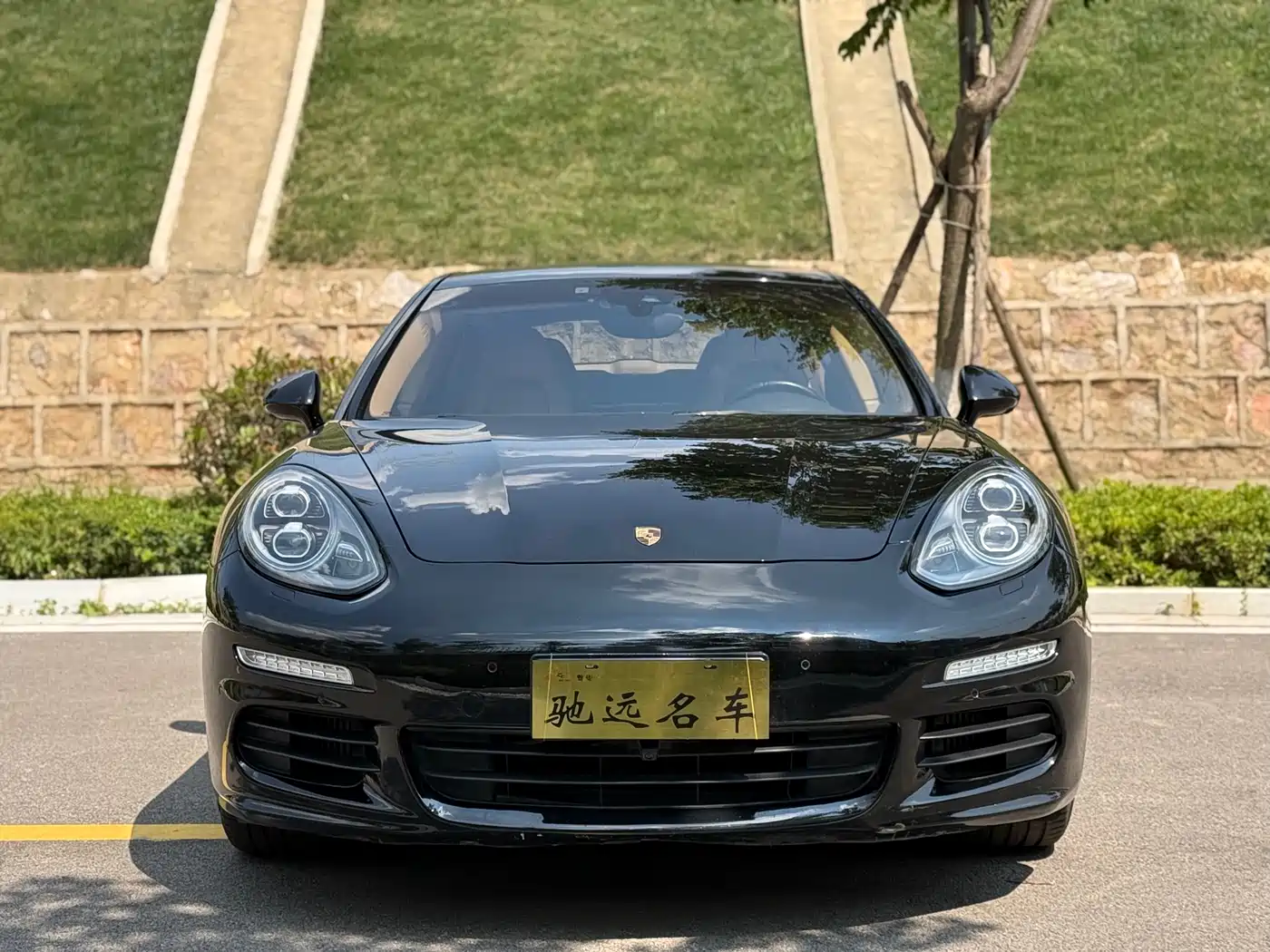 Porsche Panamera 2016 Panamera Edition 3.0T фото 2