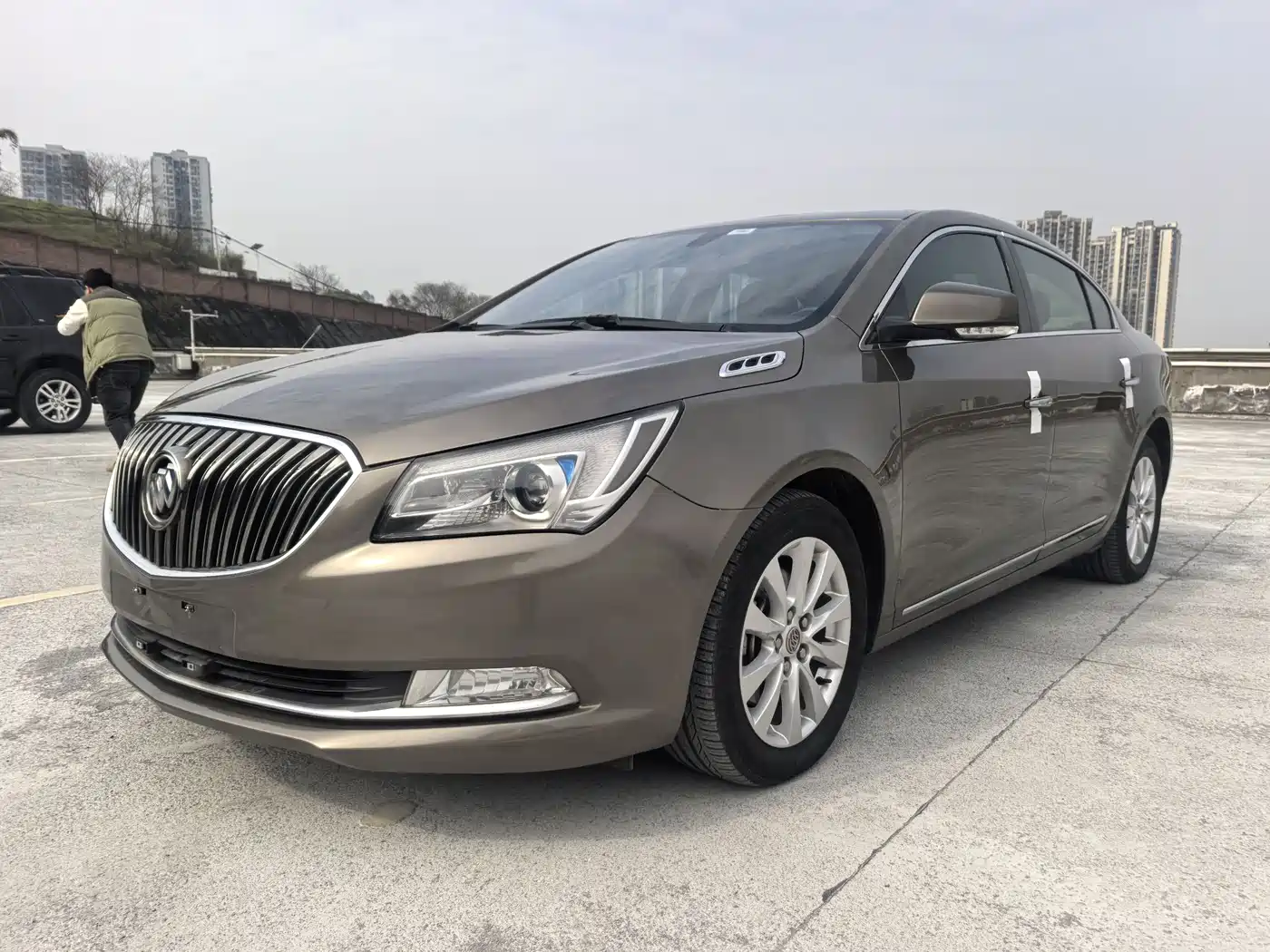 Buick LaCrosse 2013 2.4L SIDI Leading Comfort