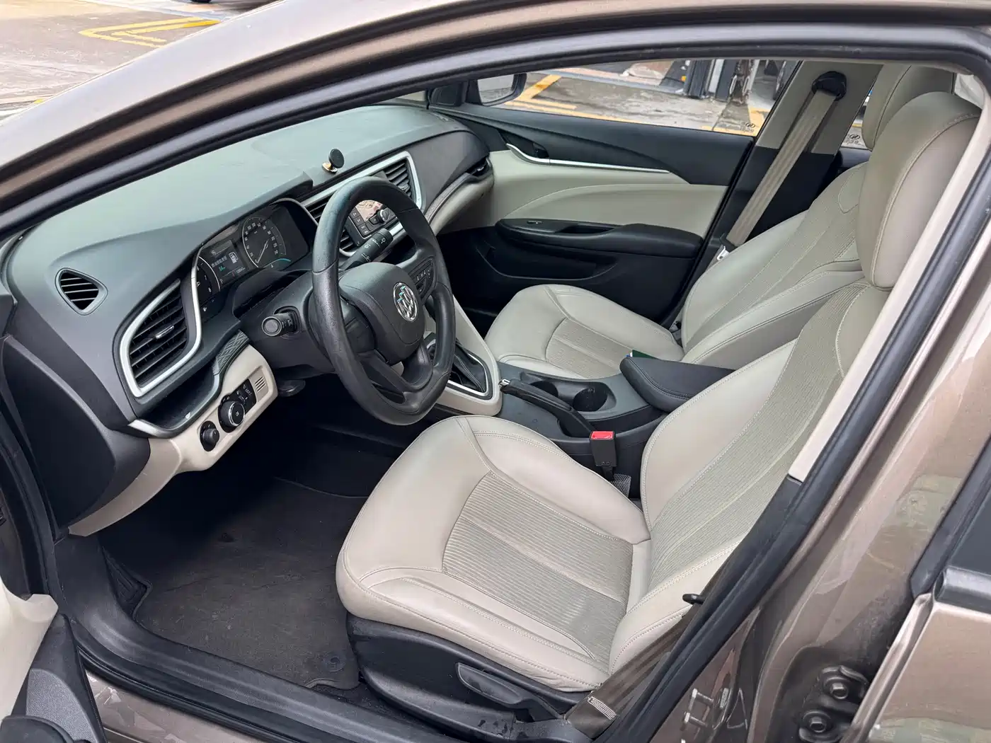 Buick Excelle 2016 15N Automatic Elite фото 9