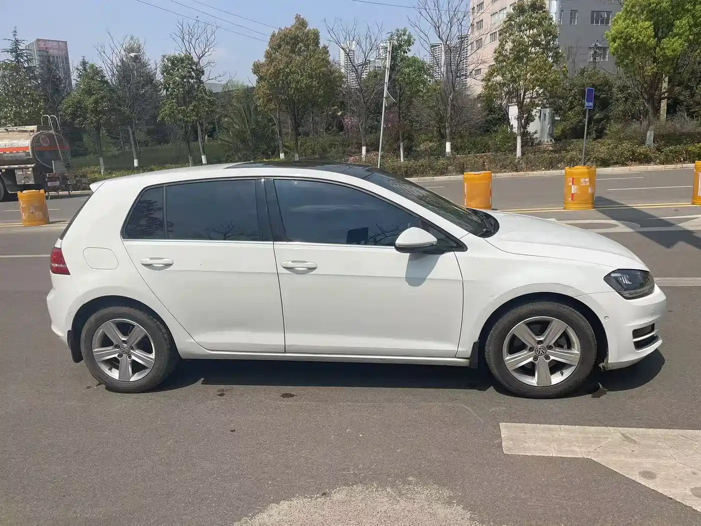 Volkswagen Golf 2016 230TSI Automatic Comfort фото 4