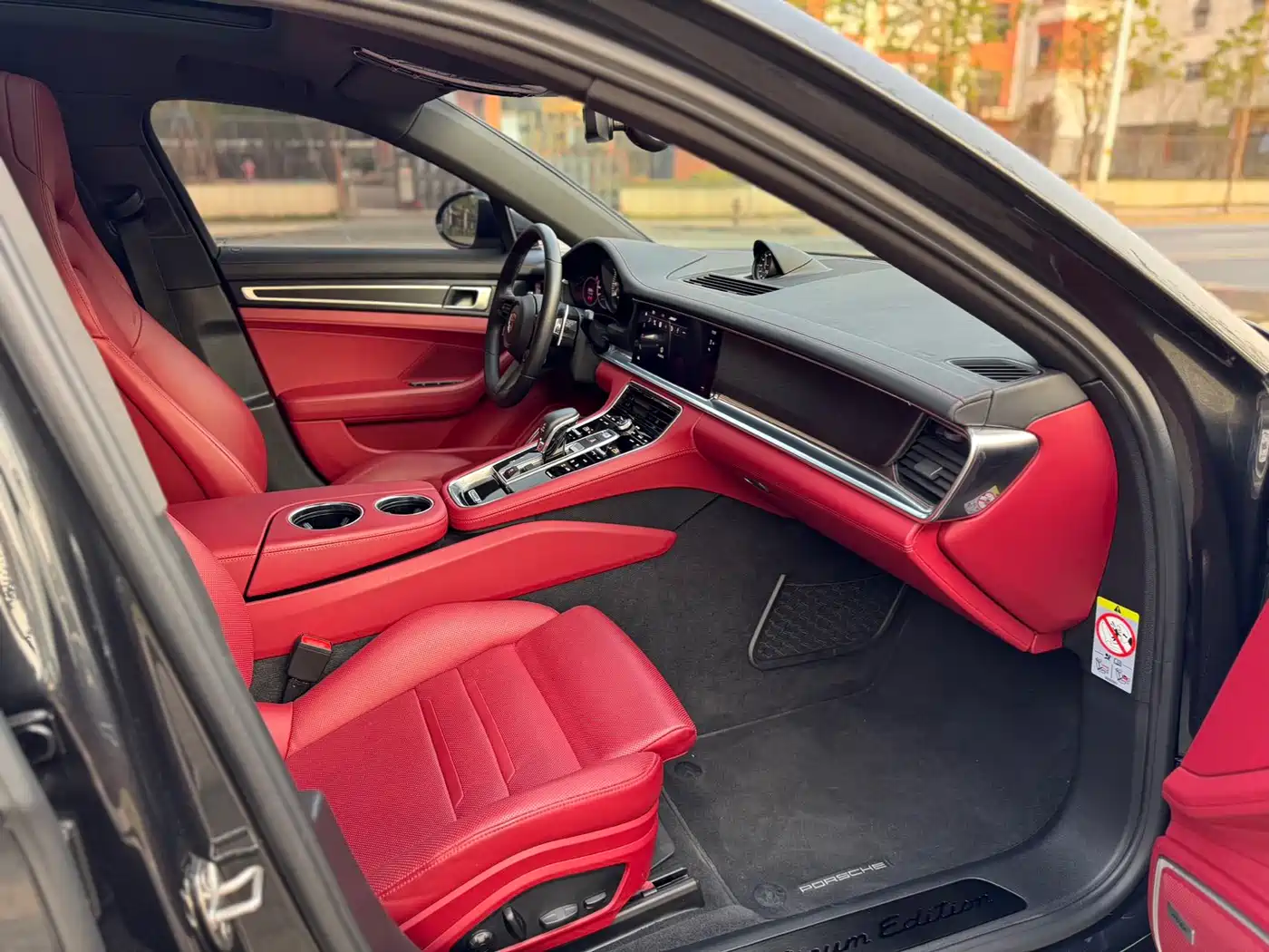 Porsche Panamera New Energy 2023 Facelift Panamera 4 E-Hybrid Platinum Edition 2.9T фото 14