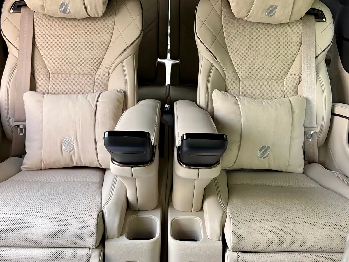 Toyota Alphard 2024 Hybrid 2.5L Ultimate Enjoyment Edition фото 7