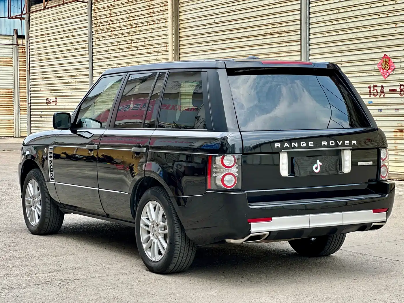 Land Rover Range Rover 2010 5.0 NA V8 HSE фото 5