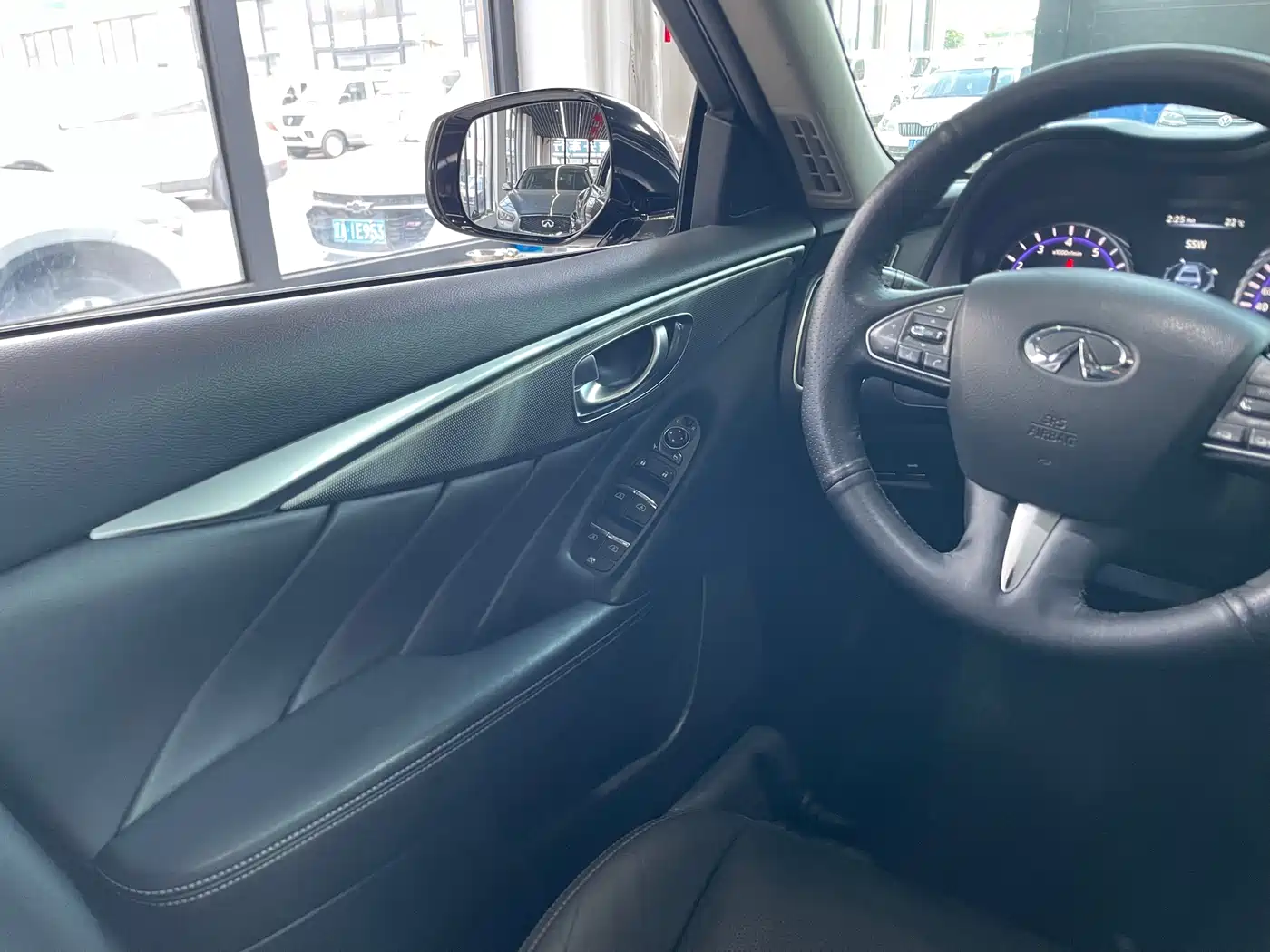 Infiniti Q50L 2017 2016 Model 2.0T Joy Edition