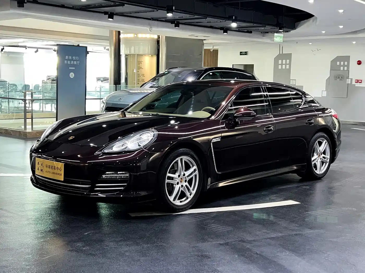 Porsche Panamera 2013 Panamera 4 Platinum Edition 3.6L