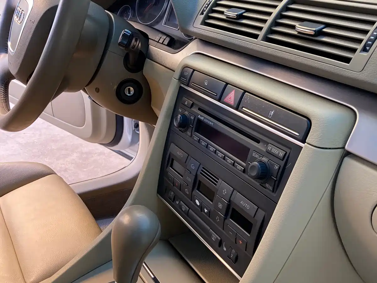Audi A4 2007 1.8T Automatic Standard фото 14