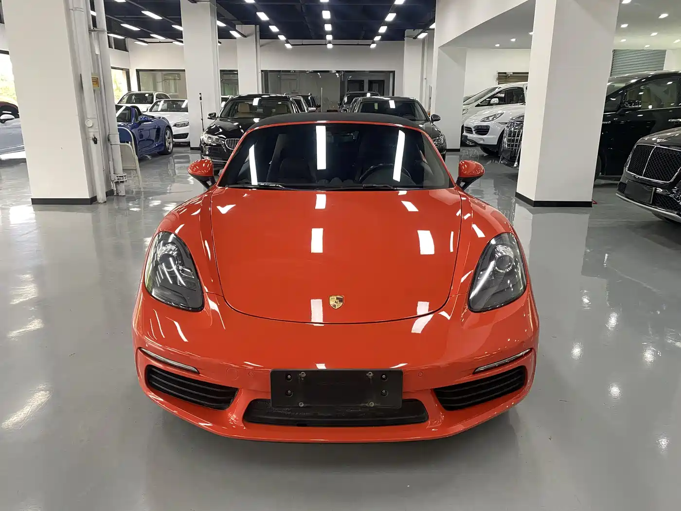 Porsche 718 2016 Boxster 2.0T фото 2