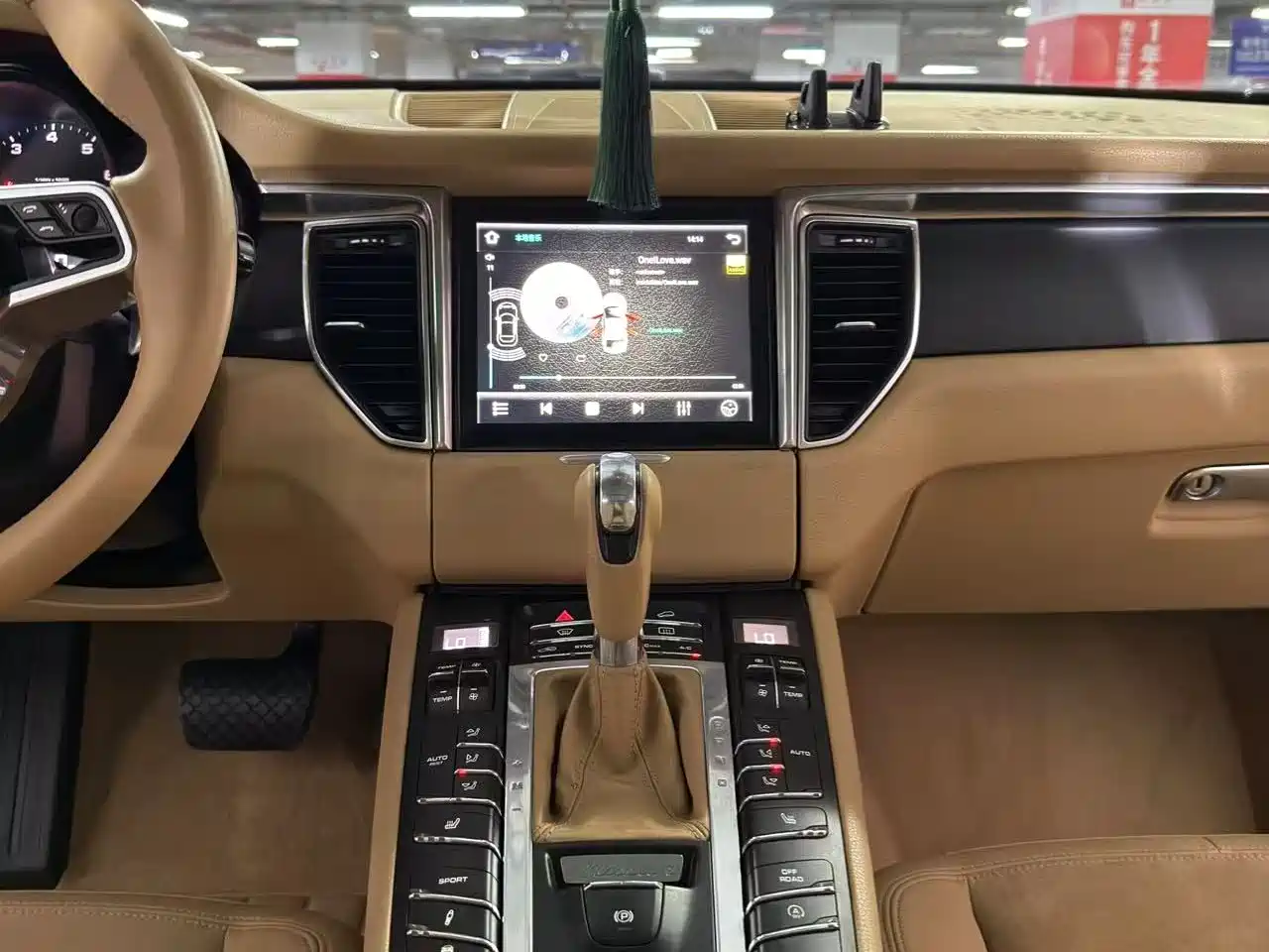 Porsche Macan 2014 Macan 2.0T фото 13