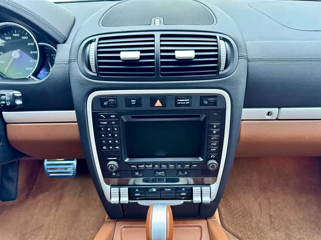 Porsche Cayenne 2007 Model Cayenne Turbo 4.8T фото 14
