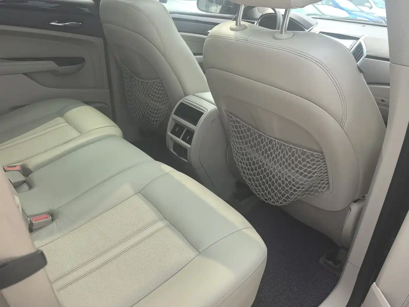 Cadillac SRX 2012 3.0L Comfort фото 11