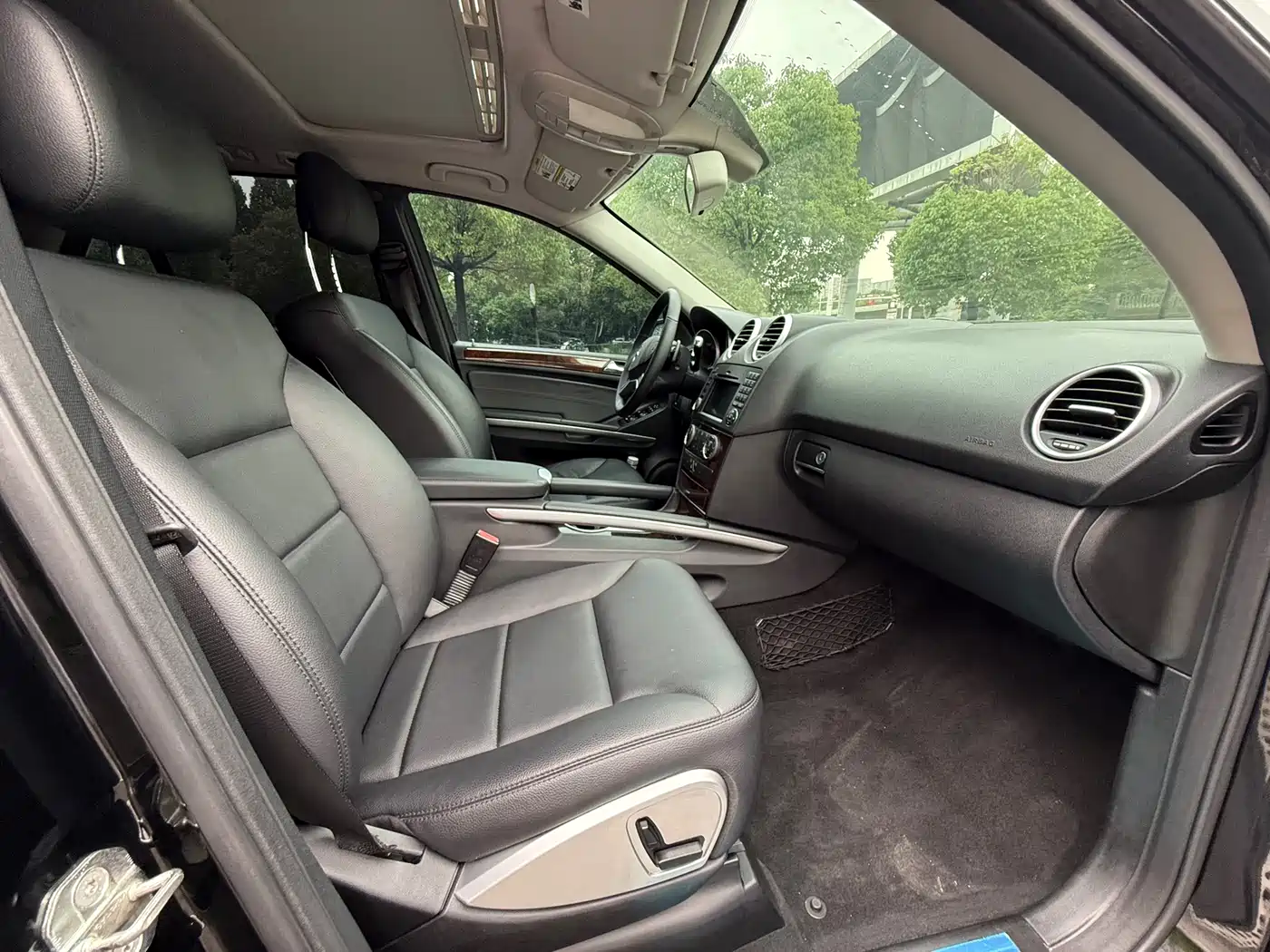 Mercedes-Benz M-Class 2010 ML 350 4MATIC Luxury фото 9
