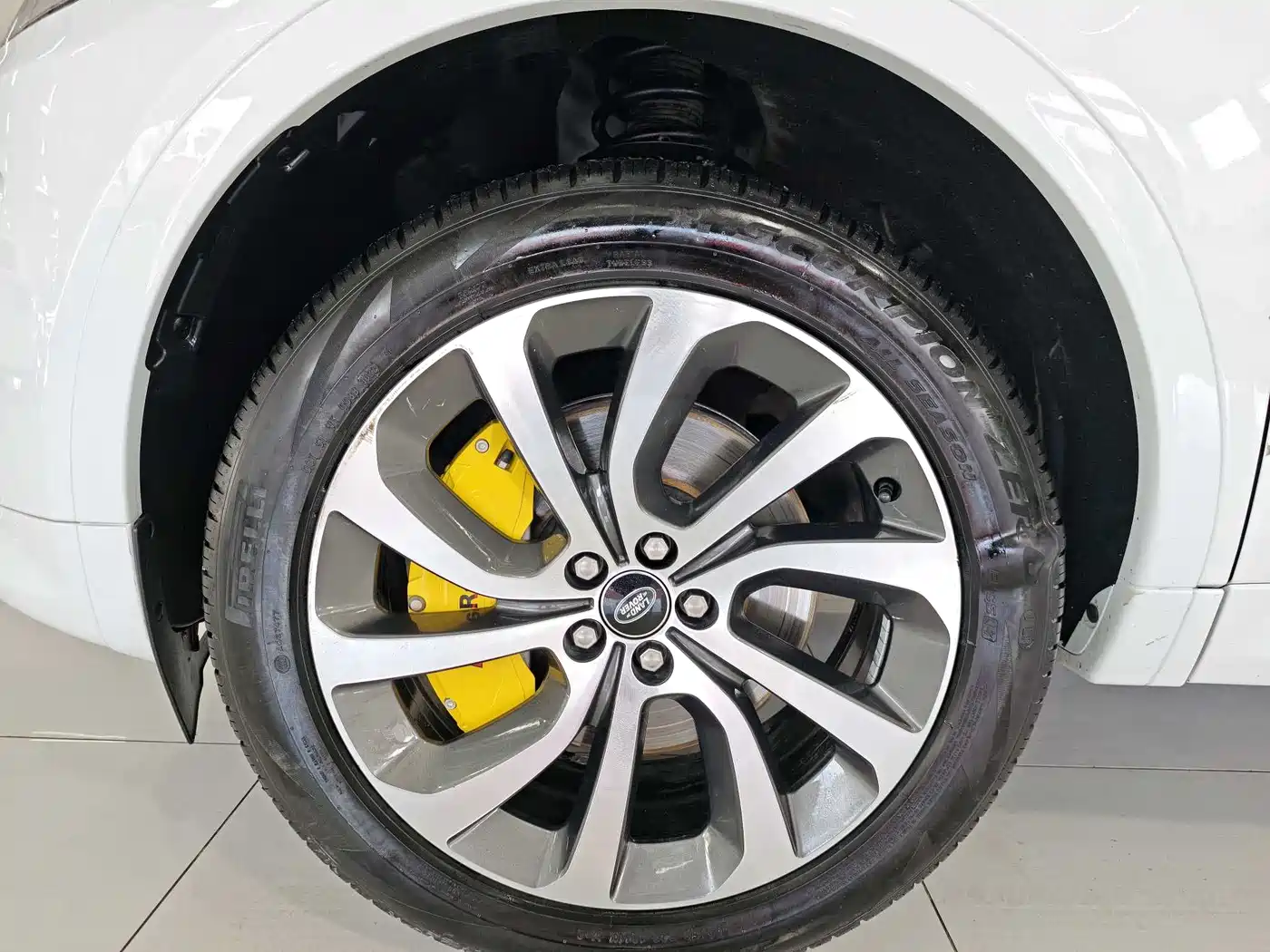 Land Rover Discovery Sport 2022 Model Year Facelift 249PS Metropolitan Edition фото 10