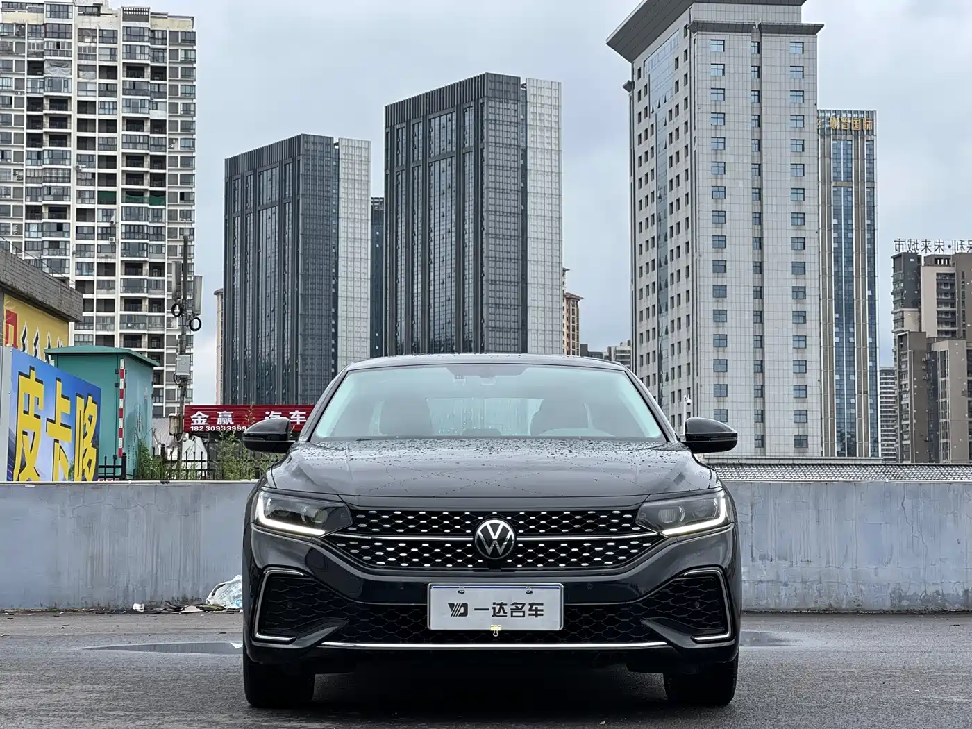 Volkswagen Passat 2023 330TSI Starlight Elite Edition фото 2