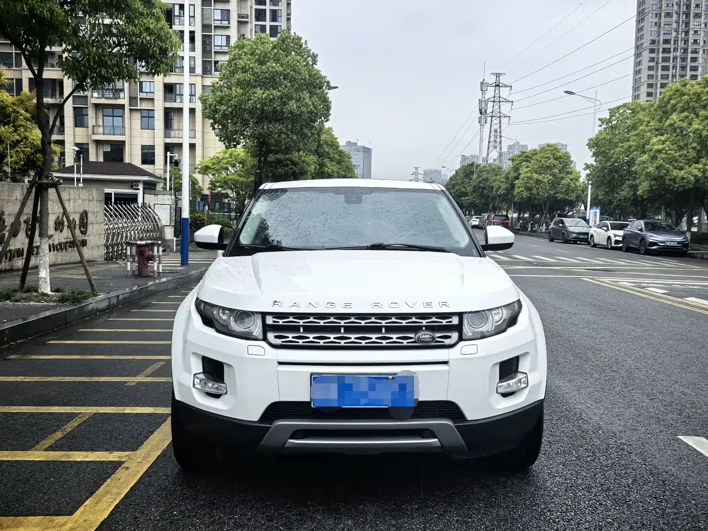 Land Rover Range Rover Evoque 2016 2.0T SE ZhiYao фото 2