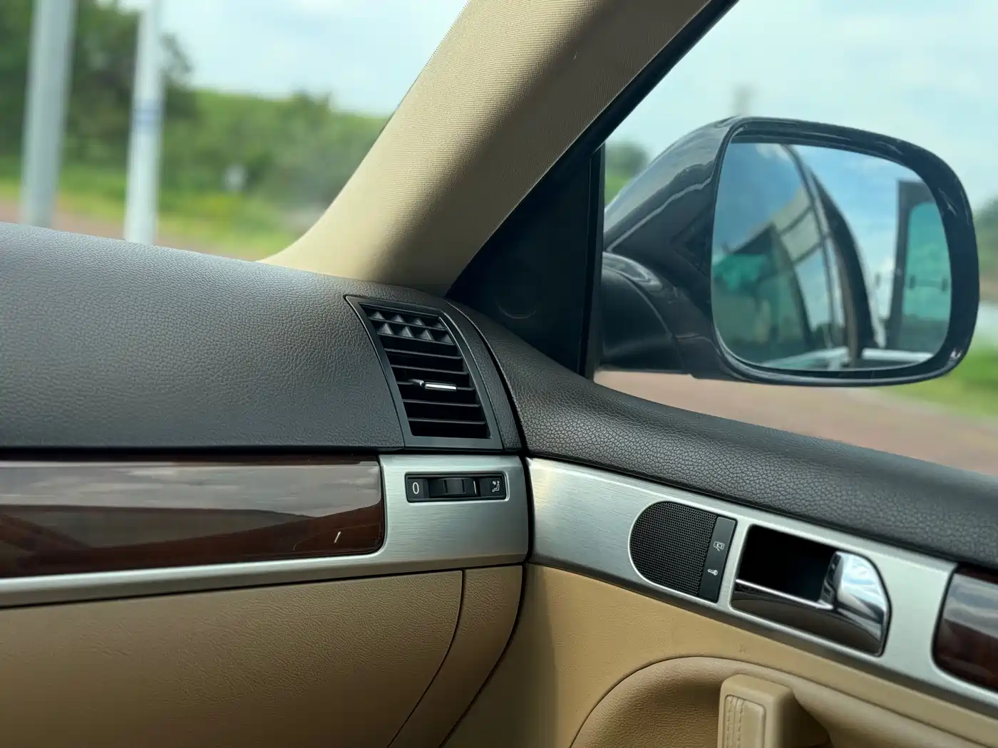 Volkswagen Touareg 2007 3.6L Standard Configuration фото 17