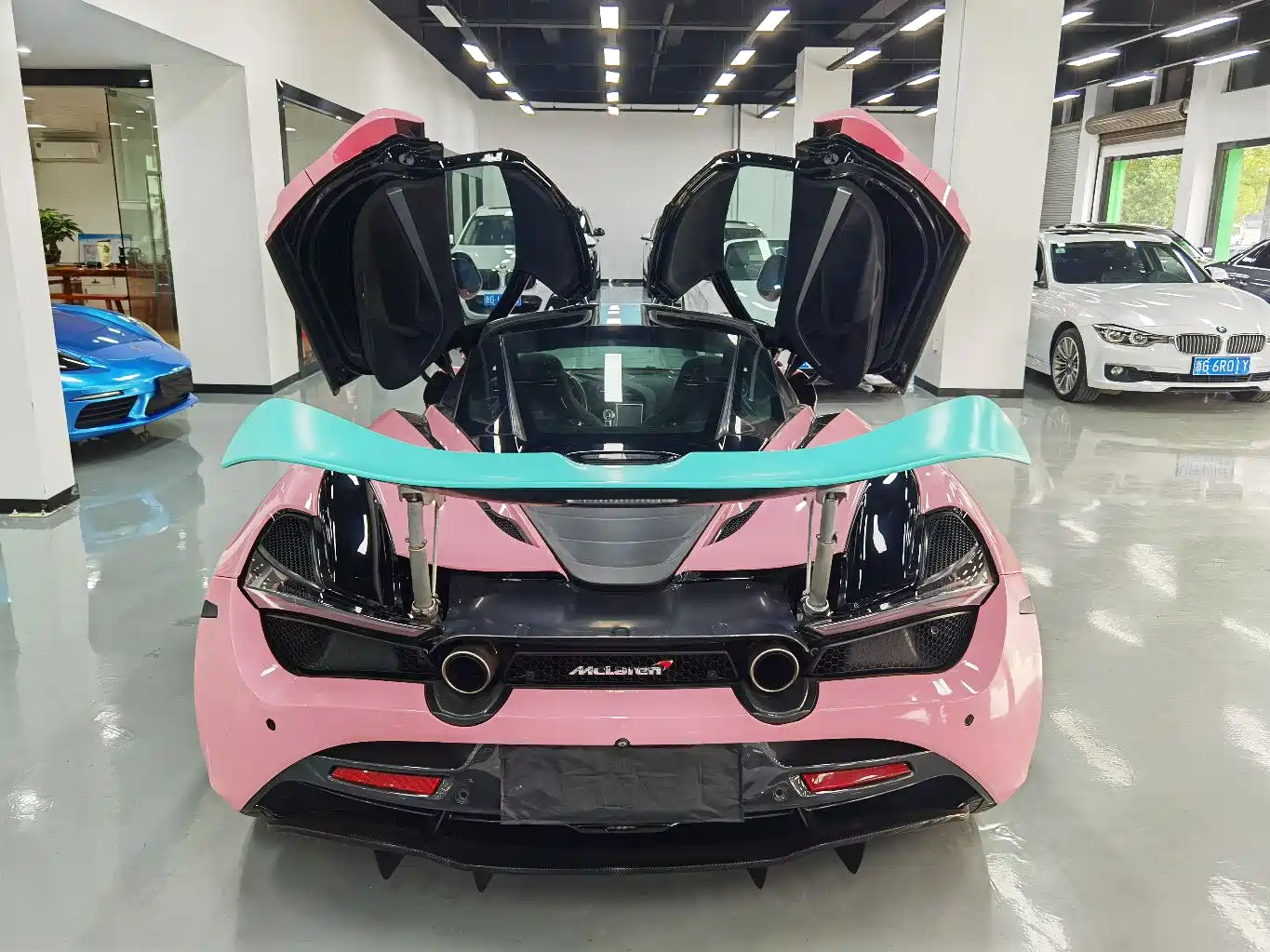 MCLAREN 720S