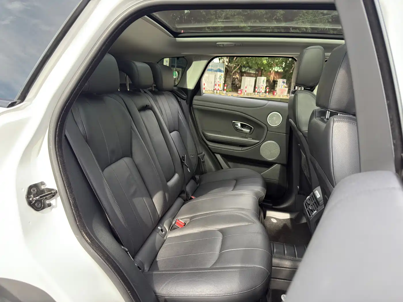 Land Rover Range Rover Evoque 2018 240PS SE Smart Edition фото 17
