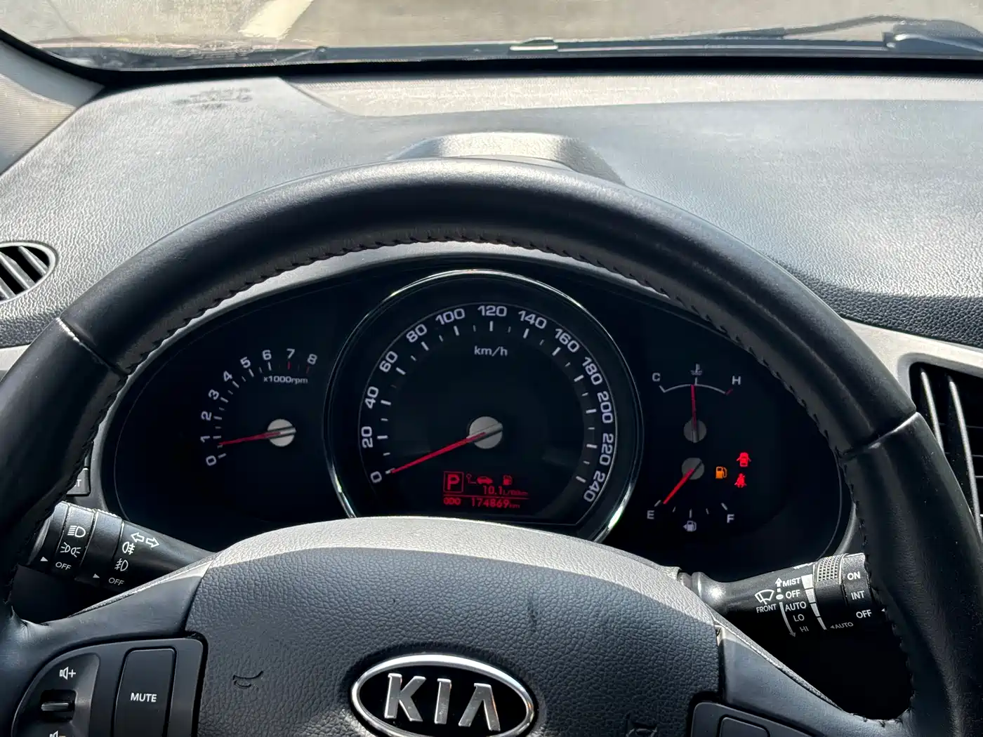 Kia Sportage 2014 2.0L Automatic 2WD DLX фото 14