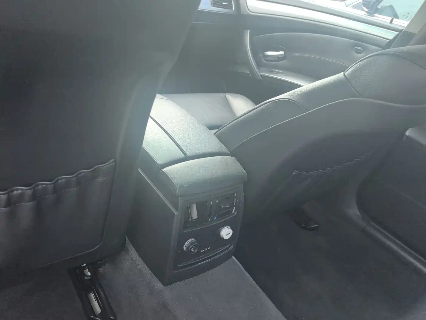BMW 5 Series 2009 Model 523Li Standard фото 7