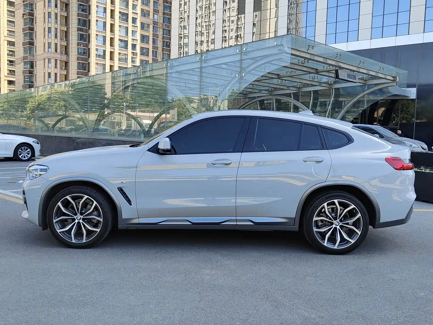 BMW X4 2020 xDrive25i M Off-road Package фото 4