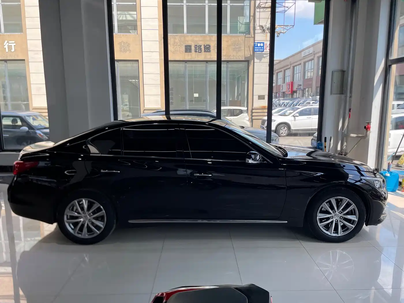 Infiniti Q50L 2017 2016 Model 2.0T Joy Edition