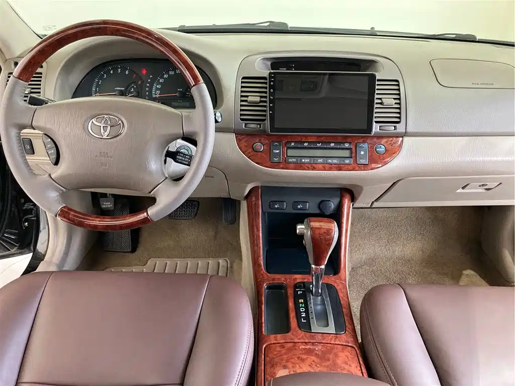 Toyota фото 9