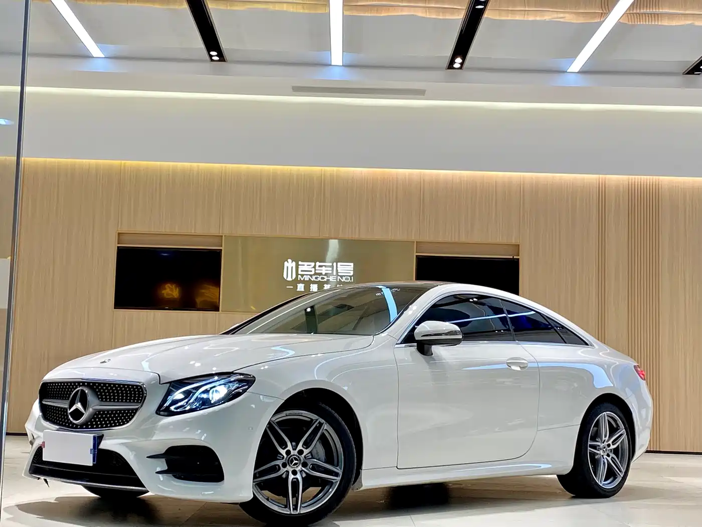 Mercedes-Benz E-Class (Import) 2017 E 200 4MATIC Coupe