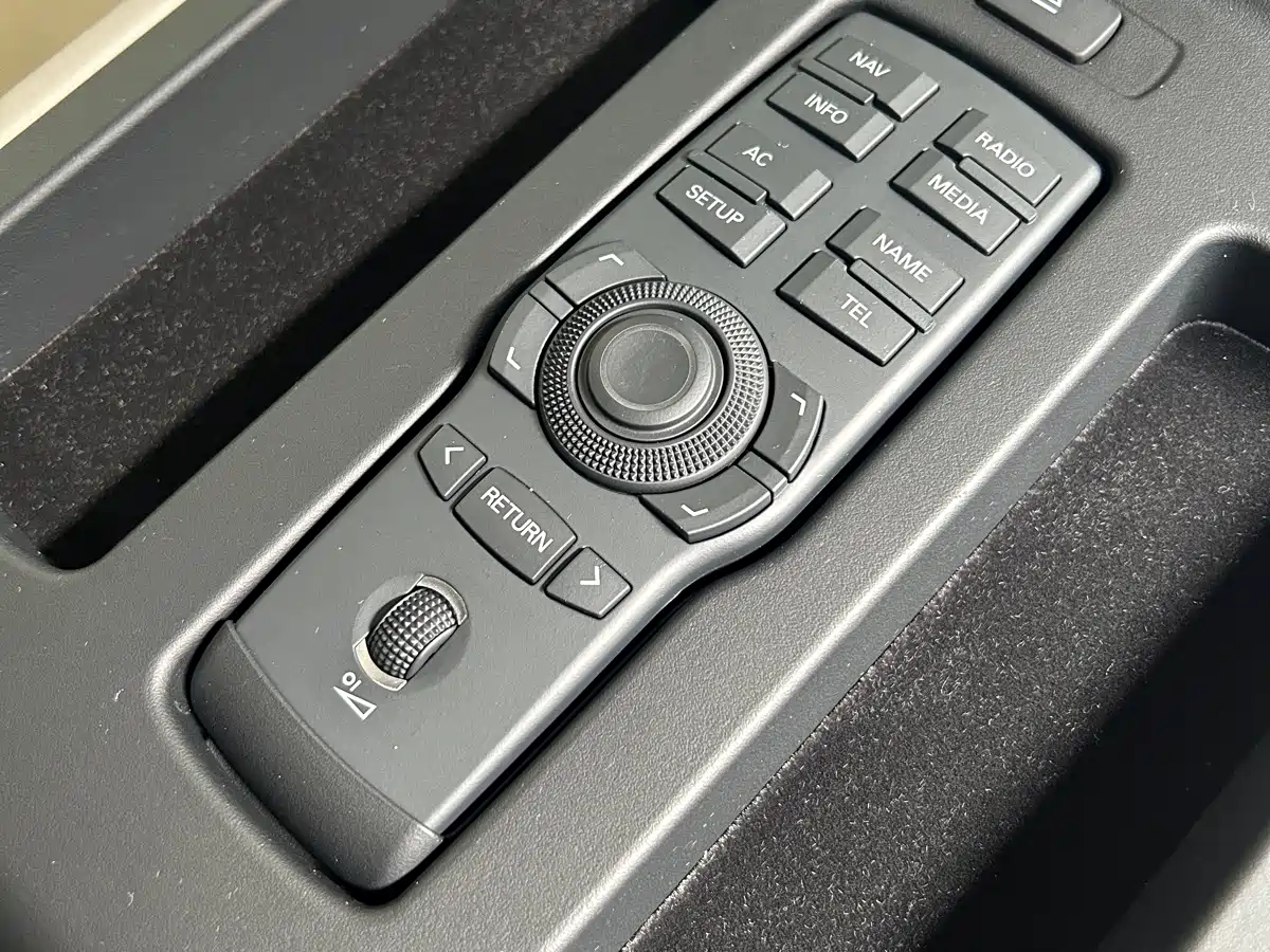 Audi A6L 2009 3.0 TFSI quattro Luxury фото 18
