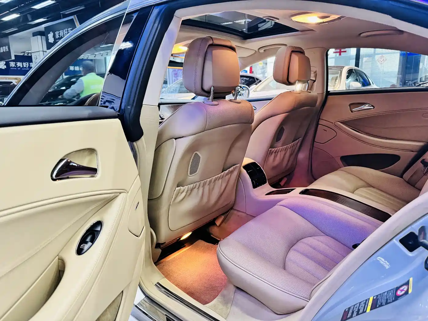 Mercedes-Benz CLS 2009 CLS 350 фото 14