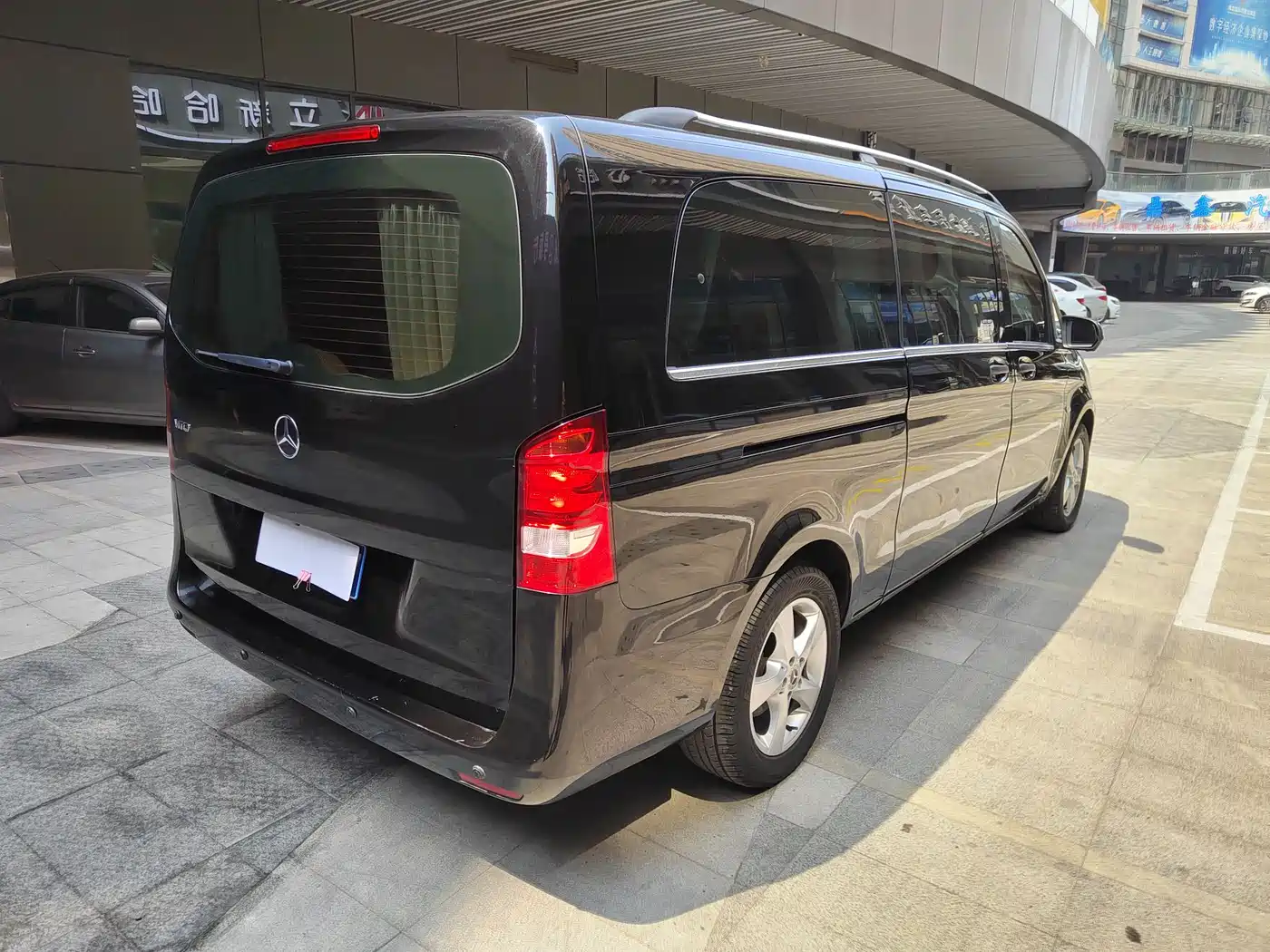 Mercedes-Benz Vito 2018 2.0T Elite Edition 7-seater China VI фото 17