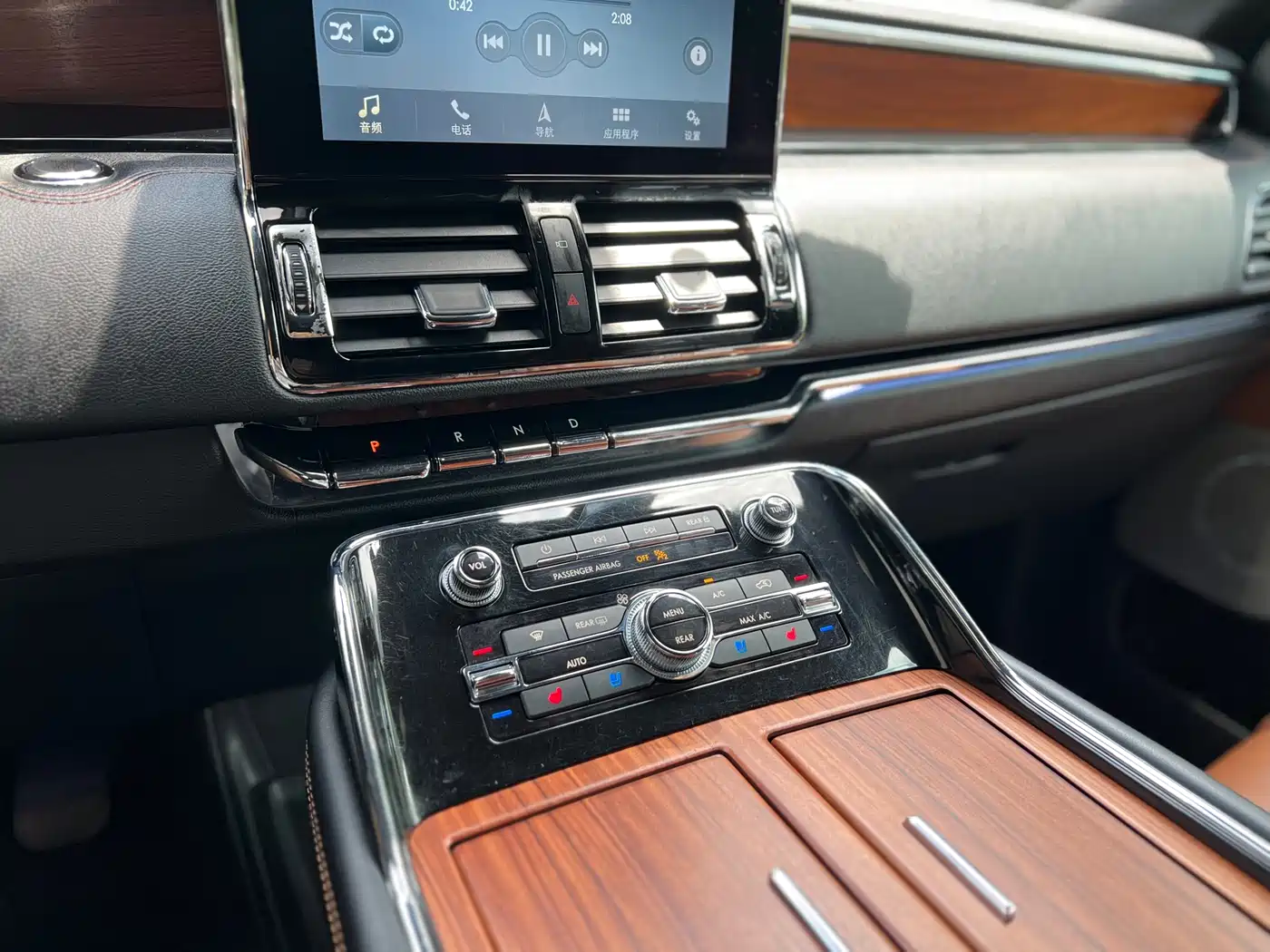 Lincoln Navigator 2019 3.5T Ultimate China VI фото 12