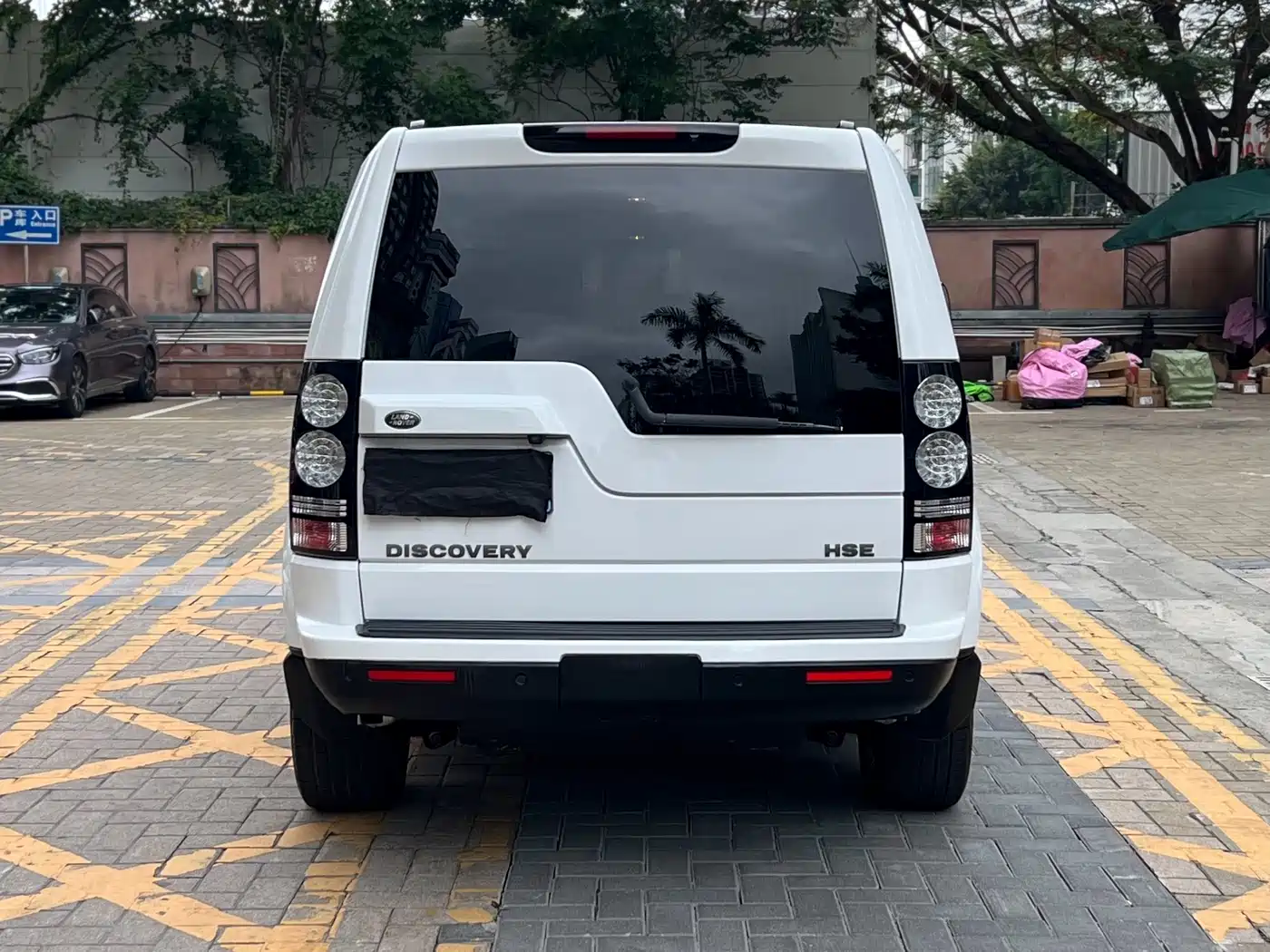 Land Rover Discovery 2015 3.0 SC V6 HSE фото 19