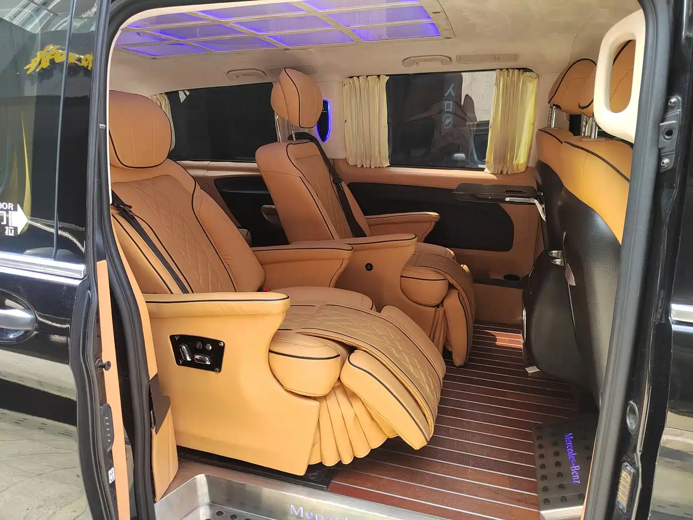 Mercedes-Benz Vito 2018 2.0T Elite Edition 7-seater China VI фото 13