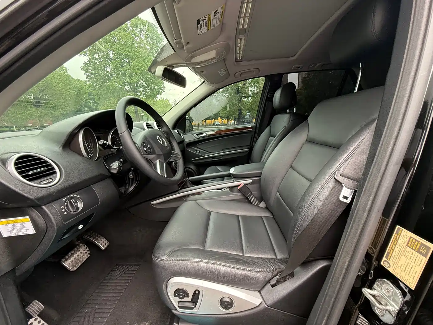 Mercedes-Benz M-Class 2010 ML 350 4MATIC Luxury фото 4
