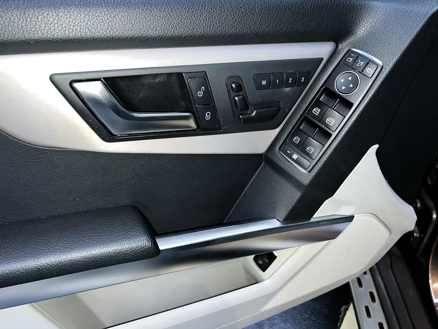 Mercedes-Benz GLK-Class 2013 Facelift GLK 300 4MATIC Fashion фото 20