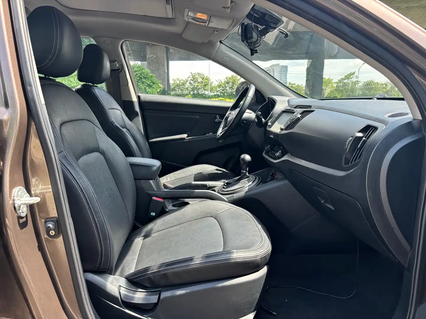 Kia Sportage 2014 2.0L Automatic 2WD DLX фото 6