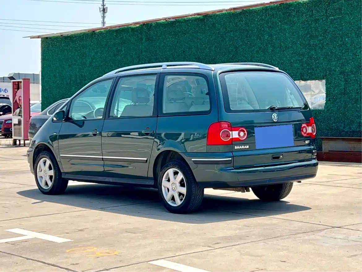 Volkswagen Sharan 2004 Model 1.8T Automatic фото 3
