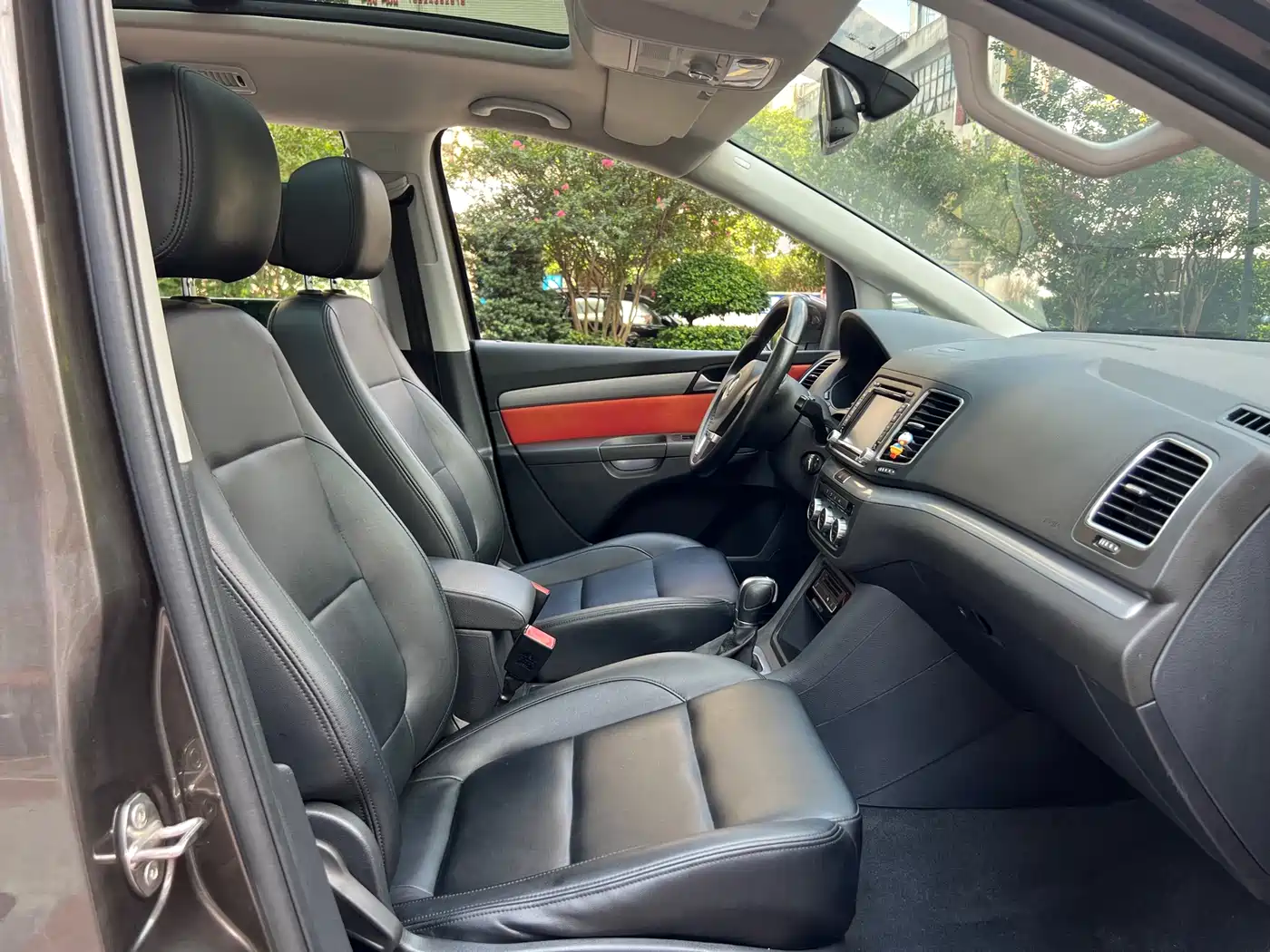 Volkswagen Sharan 2013 1.8TSI Standard Euro IV фото 18