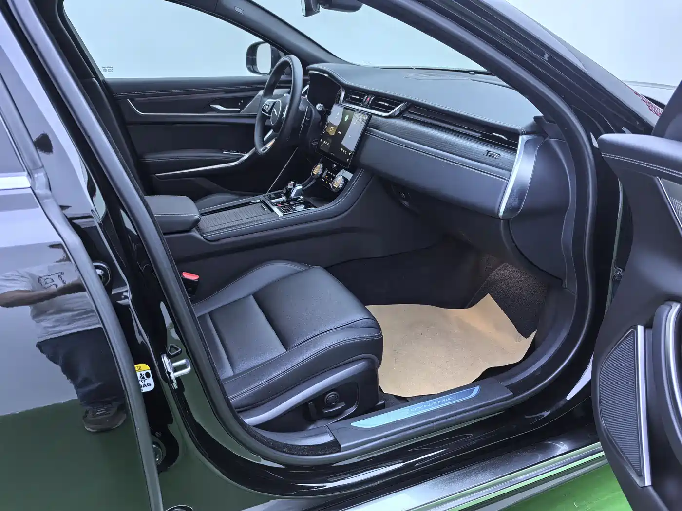 JAGUAR XFL