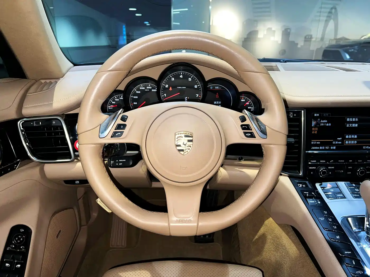Porsche Panamera 2013 Panamera 4 Platinum Edition 3.6L фото 16