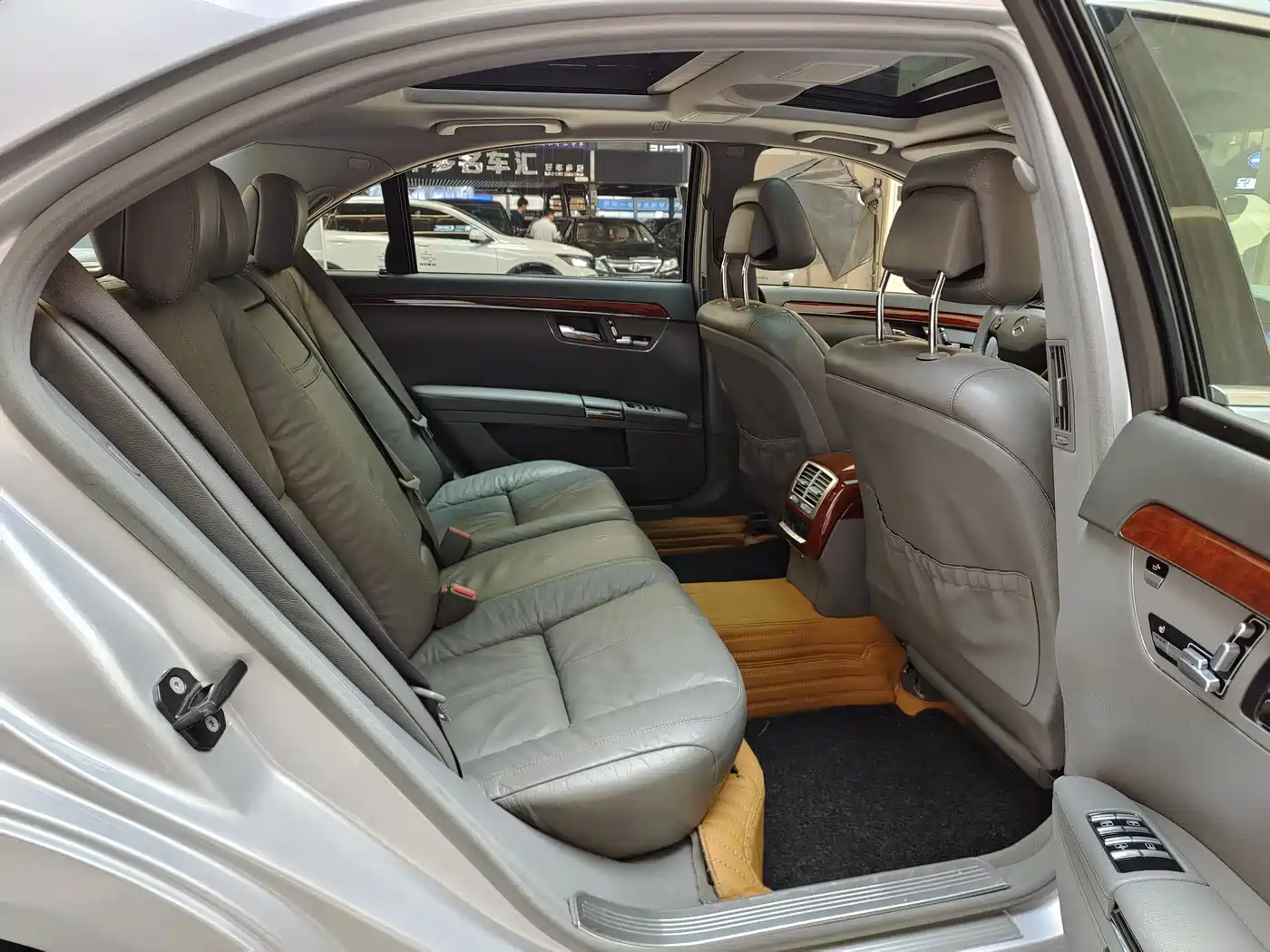 Mercedes-Benz S-Class 2008 S 300 L Business фото 16