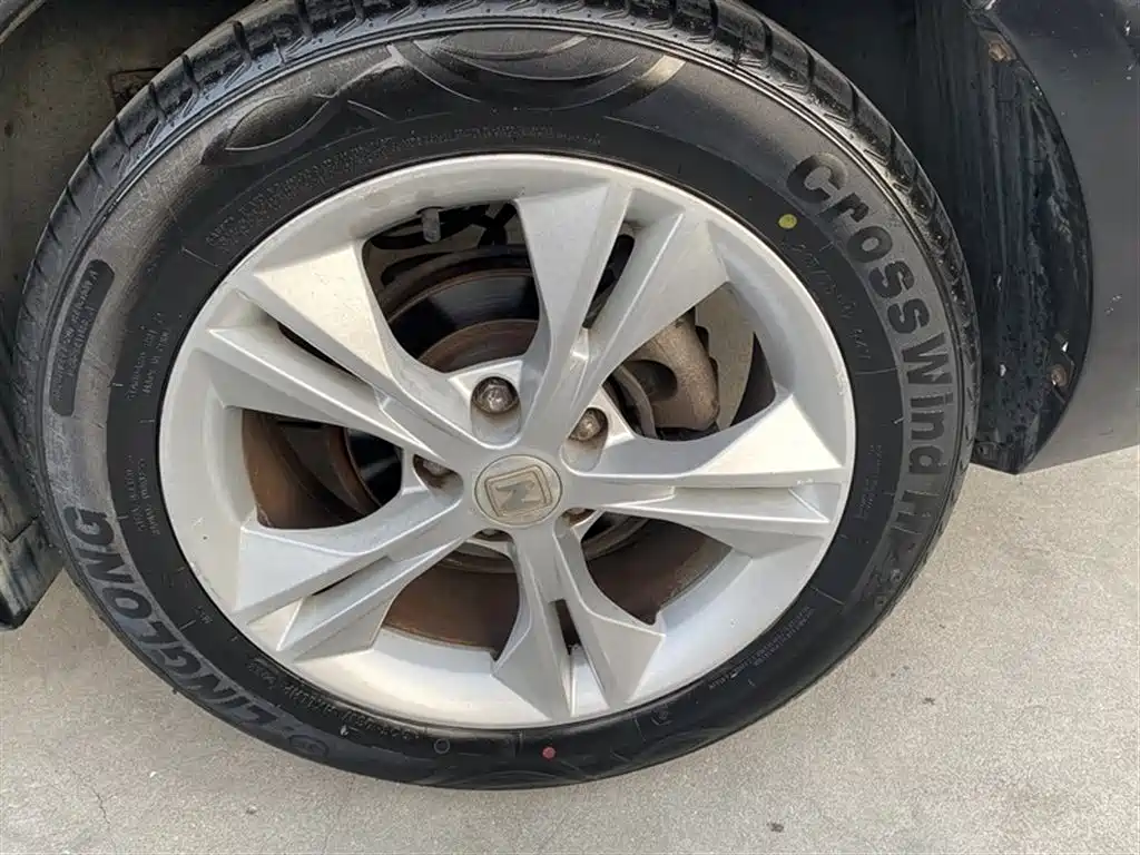 Zotye Z500 2015 2015 1.5T CVT Premium