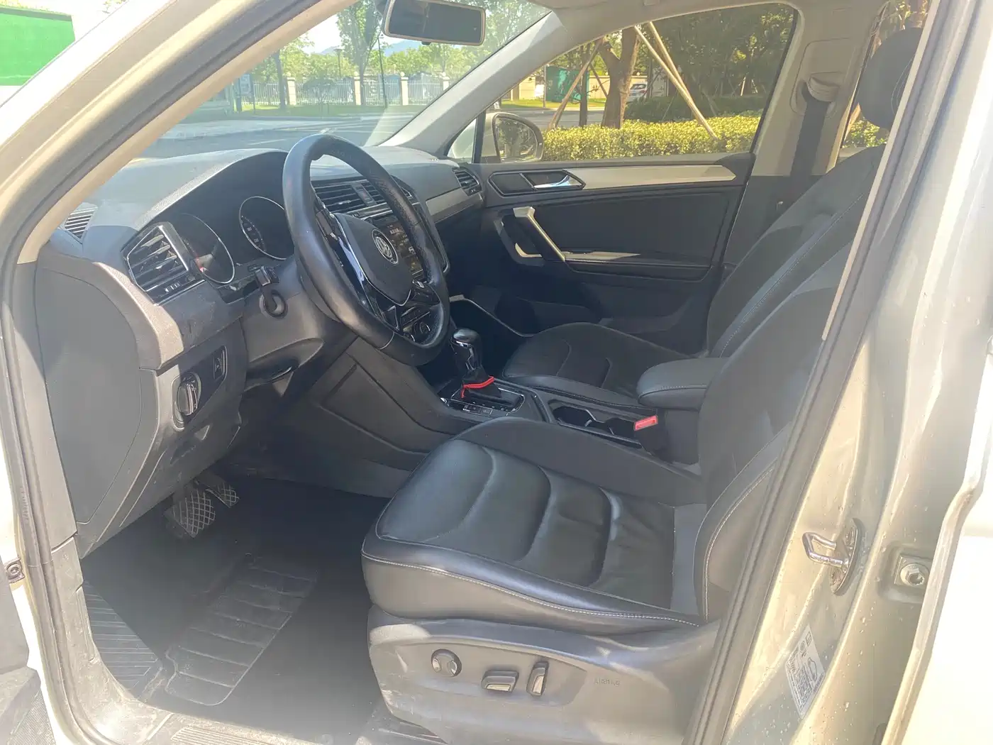 Volkswagen Tiguan L 2019 330TSI Automatic 2WD Panorama Comfort Edition China VI фото 16