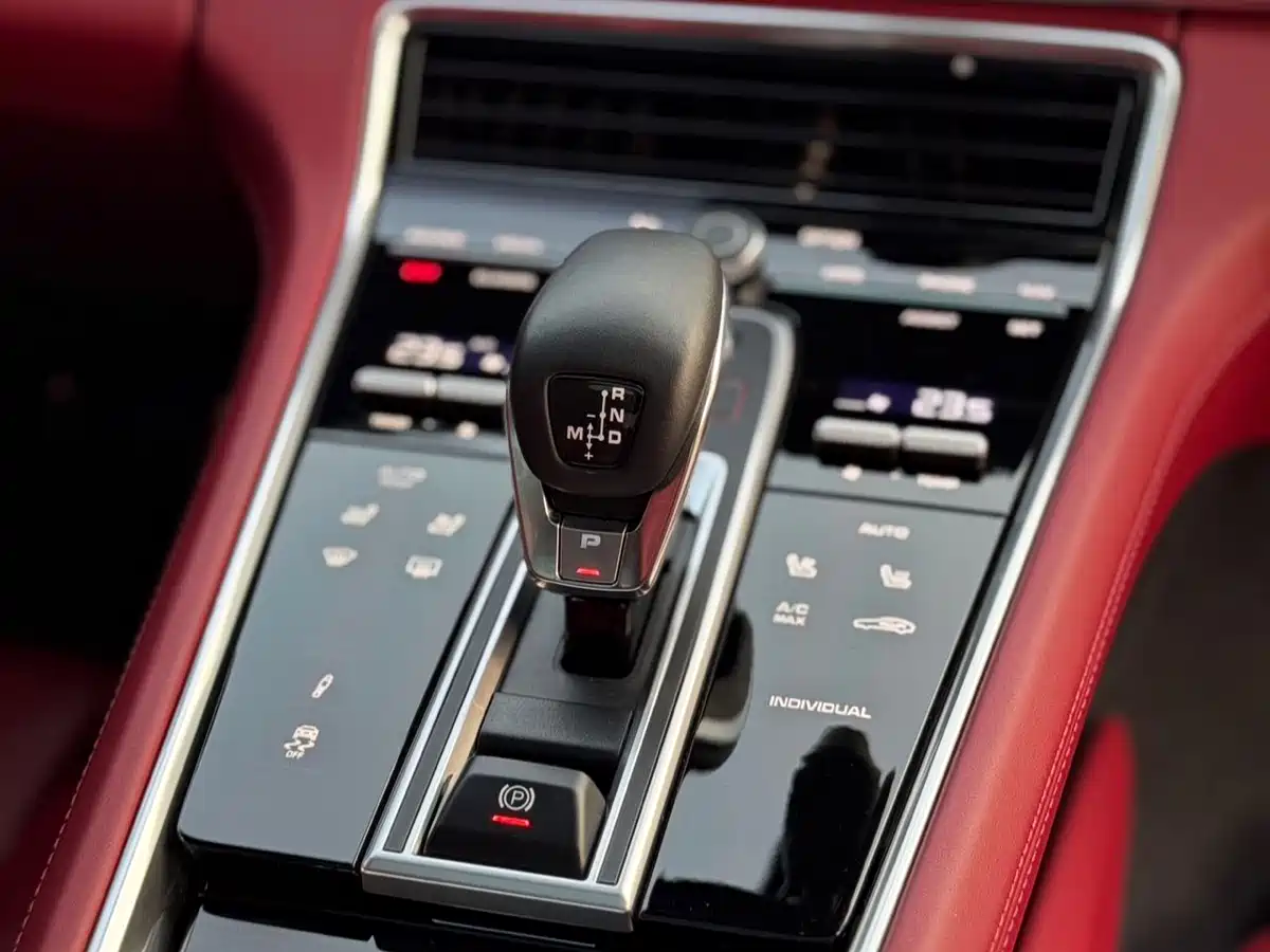 Porsche Panamera New Energy 2023 Facelift Panamera 4 E-Hybrid Platinum Edition 2.9T фото 20